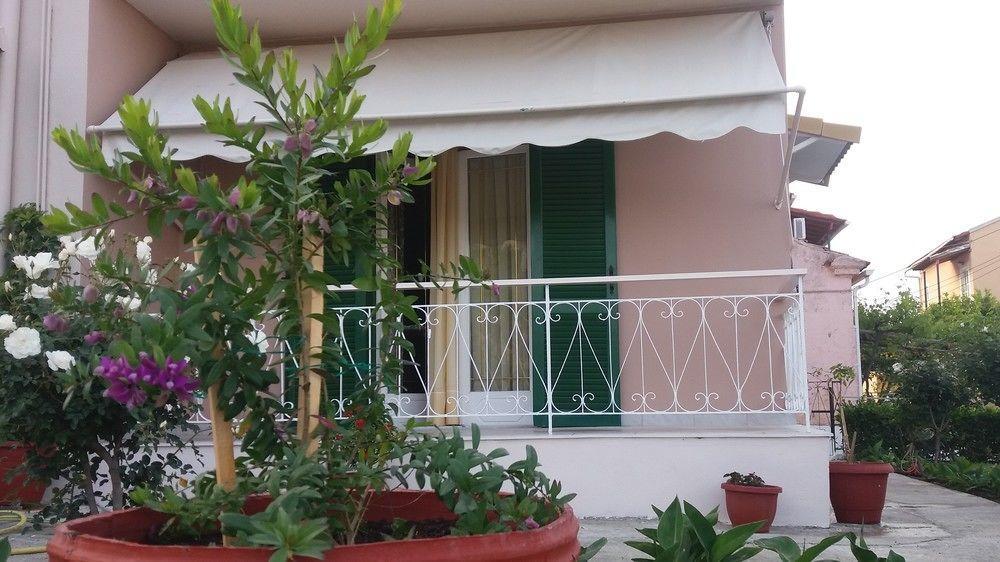 Vicky'S Guesthouse Kavos Exterior photo